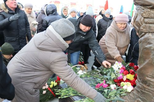 В Тетюшах состоялось открытие памятника участникам СВО