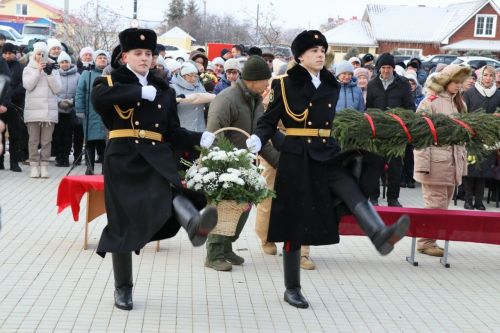 В Тетюшах состоялось открытие памятника участникам СВО