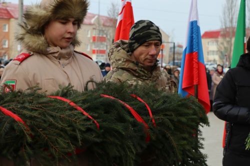 В Тетюшах состоялось открытие памятника участникам СВО