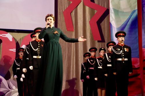 В Тетюшах прошел торжественный концерт «Доблесть, мужество и честь!»