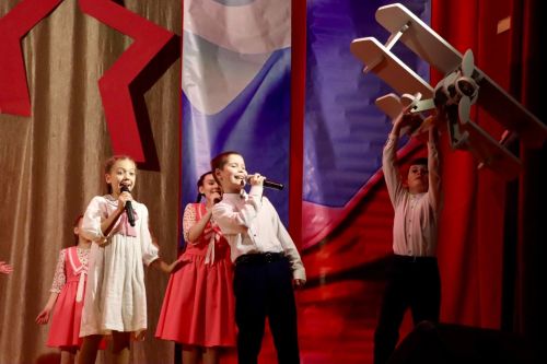 В Тетюшах прошел торжественный концерт «Доблесть, мужество и честь!»