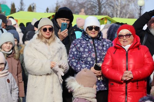 В Тетюшах прошли Масленичные гуляния