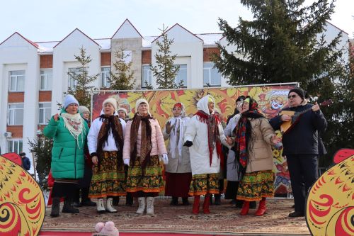 В Тетюшах прошли Масленичные гуляния