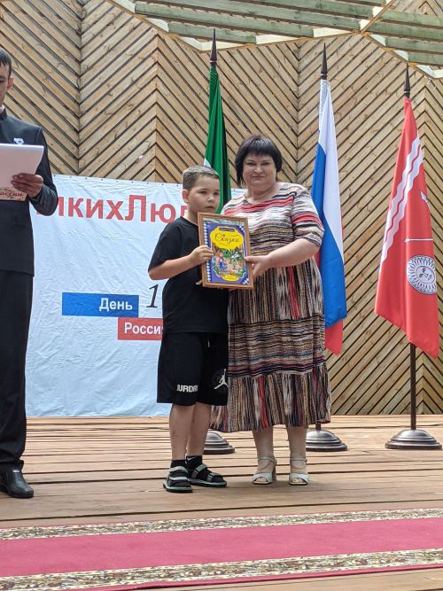 В Тетюшах проходит праздник ко Дню России
