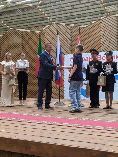 В Тетюшах проходит праздник ко Дню России
