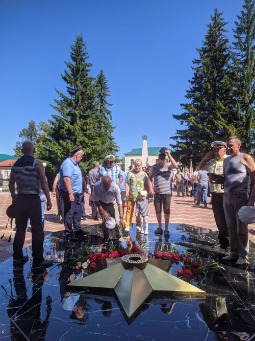 В Тетюшах прошел митинг , посвященный Дню Военно-­морского флота РФ