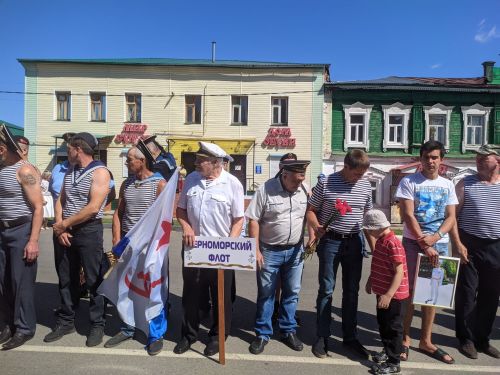 В Тетюшах прошел митинг , посвященный Дню Военно-­морского флота РФ