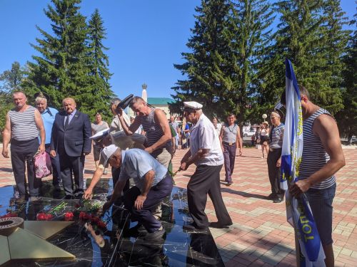 В Тетюшах прошел митинг , посвященный Дню Военно-­морского флота РФ