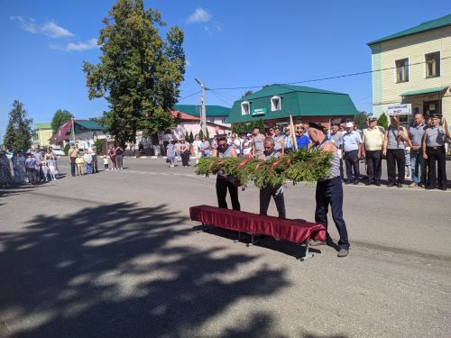 В Тетюшах прошел митинг , посвященный Дню Военно-­морского флота РФ