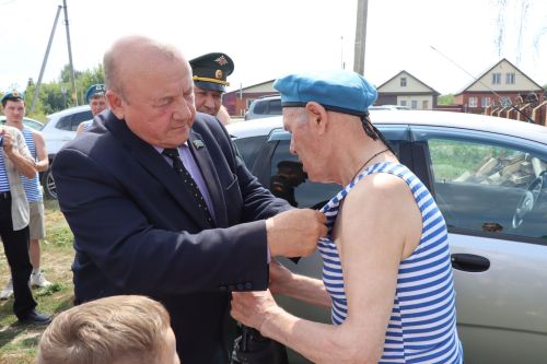День Воздушно - десантных войск в Тетюшах