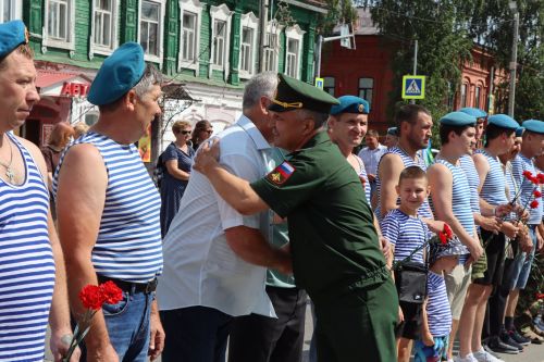 День Воздушно - десантных войск в Тетюшах