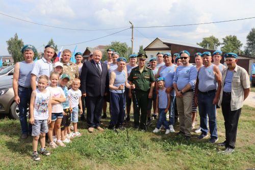 День Воздушно - десантных войск в Тетюшах