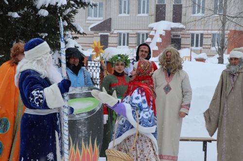 У тетюшских берегов сказка добрая живет