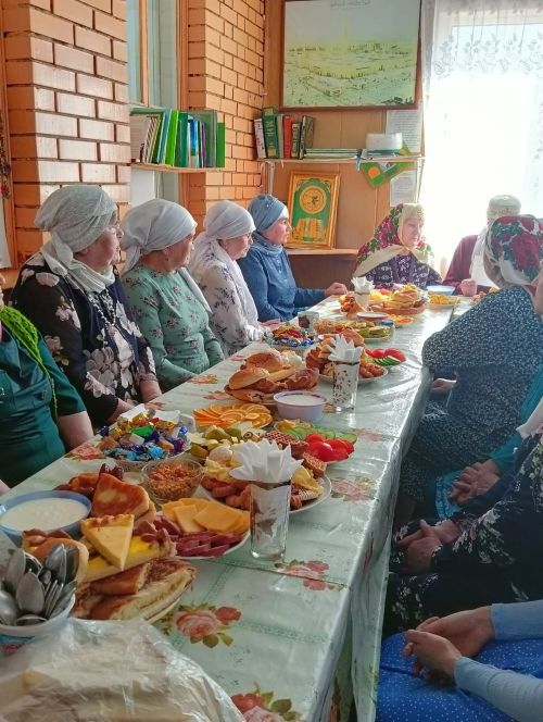 В Байрашево провели поминальный обед с чтением Корана