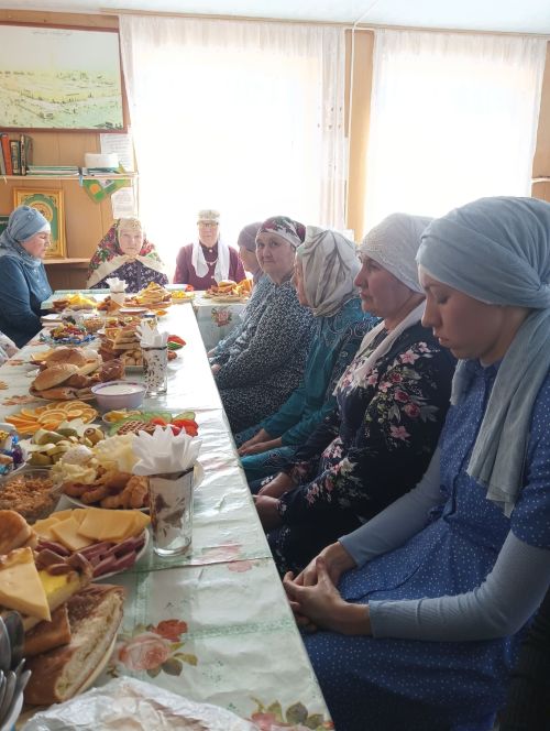 В Байрашево провели поминальный обед с чтением Корана