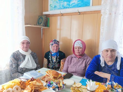В Байрашево провели поминальный обед с чтением Корана