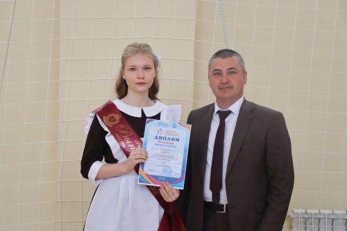 Последний звонок в Тетюшской школе №2 им. Героя России А.А. Соколовского