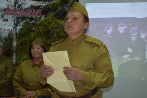 Тетюшане слушали стихи, пели песни