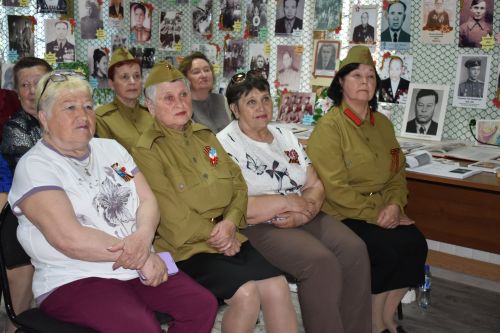 Тетюшане слушали стихи, пели песни