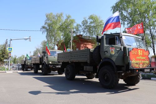 В Тетюшах прошёл автопробег, посвящённый 81‑летию Победы в Великой Отечественной войне