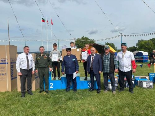 Победители национальной борьбы «корэш»
