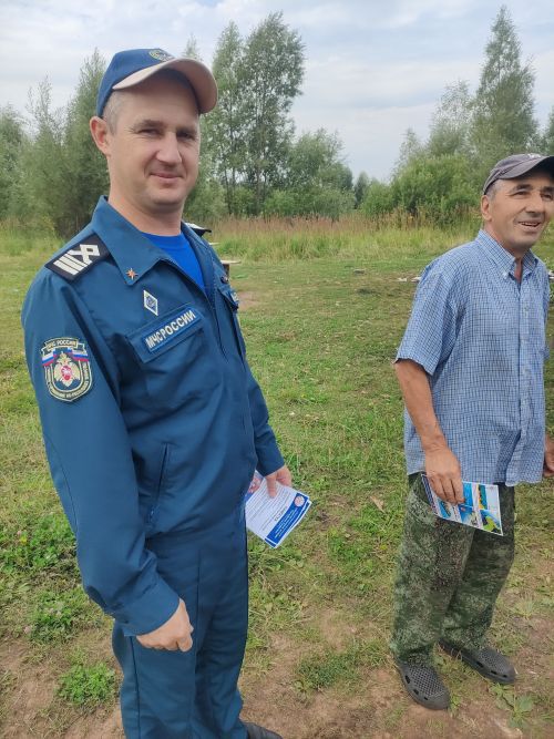 Тетюшанам и отдыхающим рассказали о правилах безопасного поведения на воде