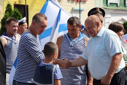В Тетюшах отметили день ВМФ