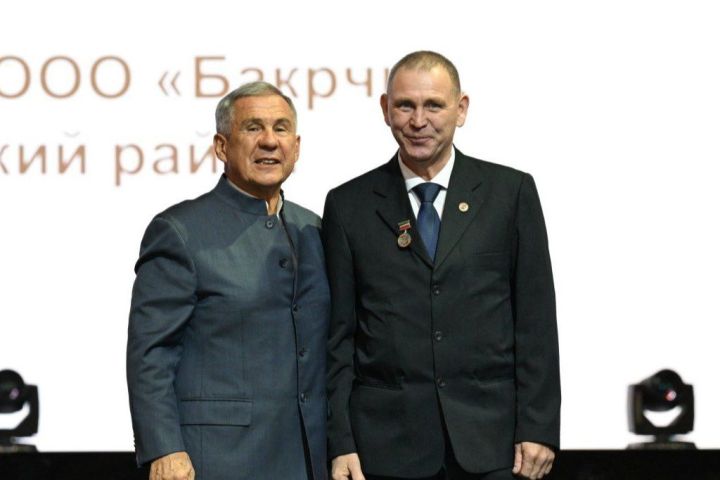 Заслуженное признание труда механика-земледельца из Тетюшского района