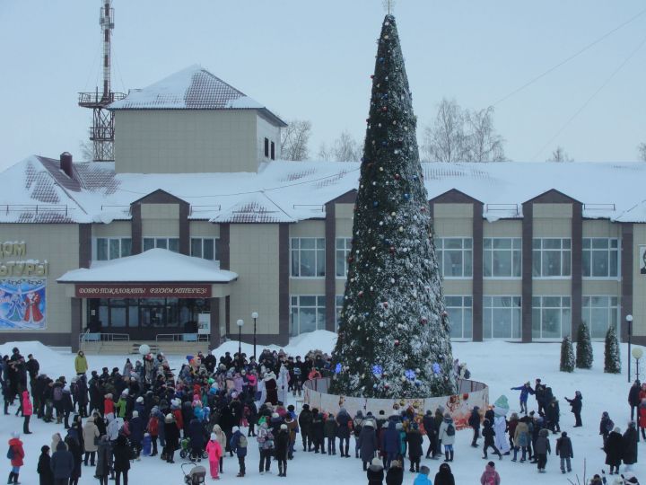 В Тетюшах состоится открытие городской елки