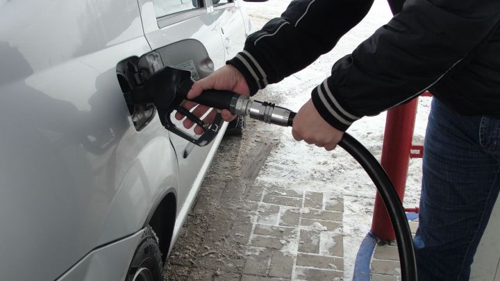 Россия вошла в топ-10 стран с самым дешевым бензином