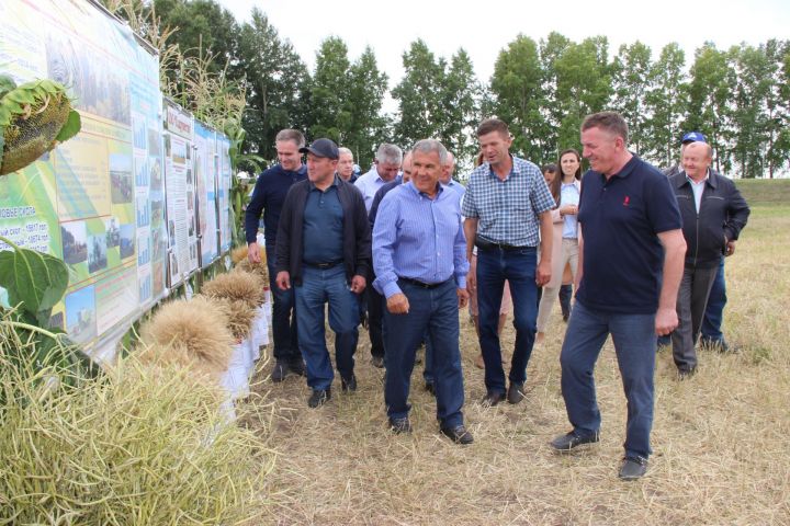 ­Рустам Минниханов с рабочим визитом посетил Тетюшский район