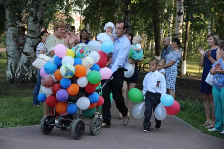 "Парад колясок" в Тетюшах