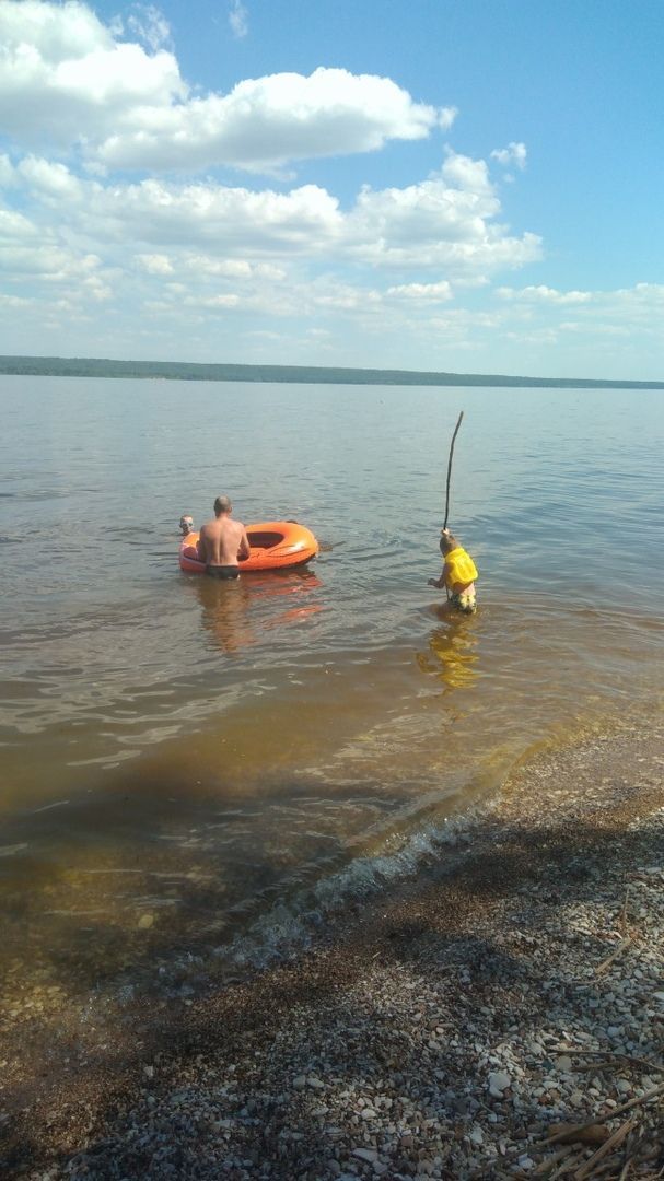В Татарстане в купальных зонах ввели «синий», «желтый» и «красный» уровни опасности