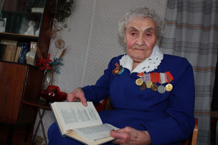 Тетюшанка Анастасия Миронова отметила 90-летний юбилей