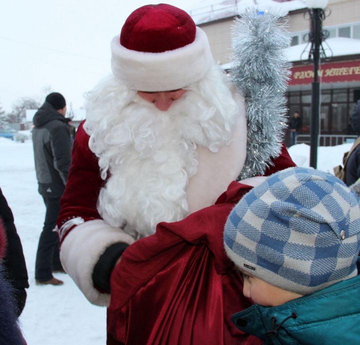 Кыш Бабай стал вторым по популярности Дедом Морозом в России
