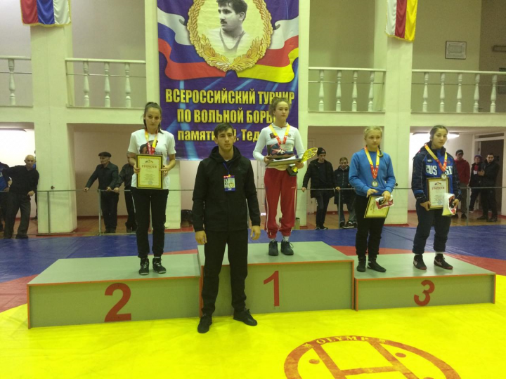 Тетюшанка  заняла первое место в XIX Всероссийском турнире по вольной борьбе