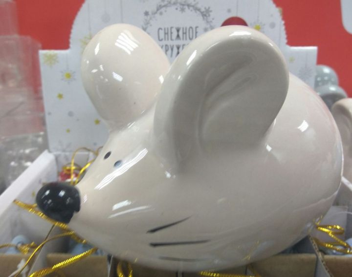 Почему на Новый 2020 год нельзя дарить сувениры и фигурки в виде мышей