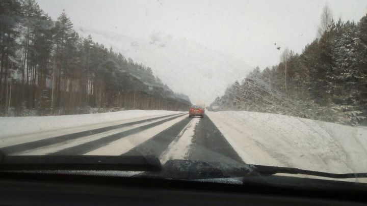 ГИБДД Татарстана рекомендует водителям воздержаться от поездок за город в грядущую непогоду
