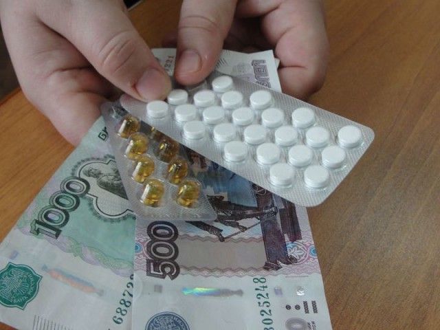Минздрав РТ посчитал, сколько в среднем тратит житель Татарстана на лекарства в год