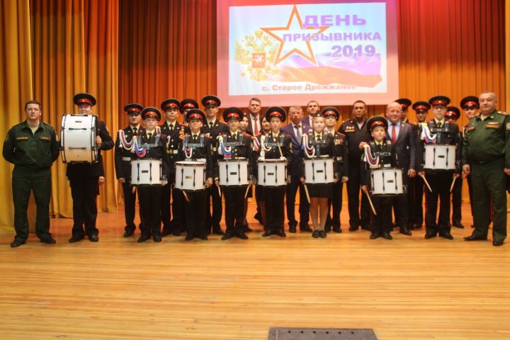 Тетюшские кадеты приняли участие в Дне Призывника
