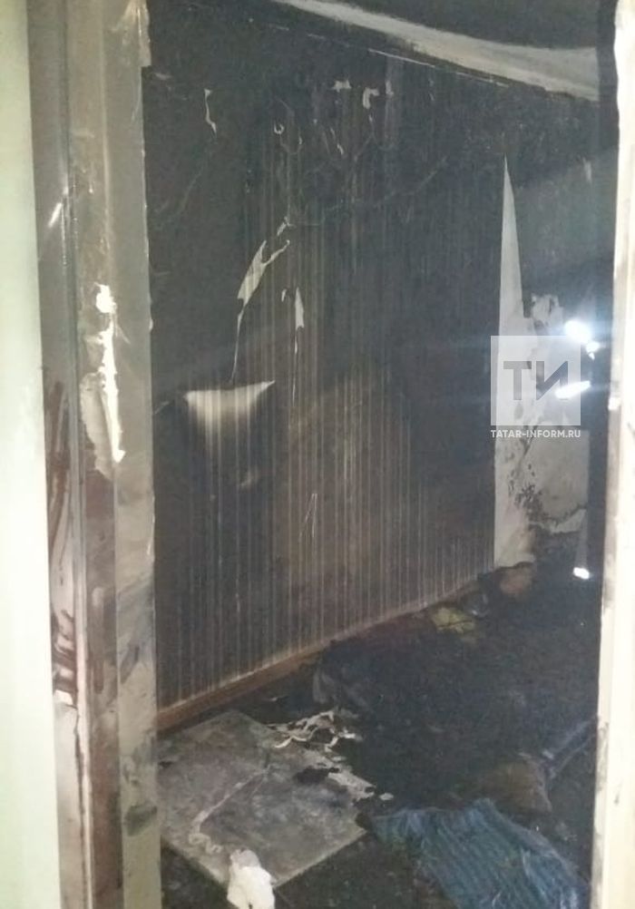 В Татарстане при пожаре в  девятиэтажке эвакуировали восемь взрослых и школьника