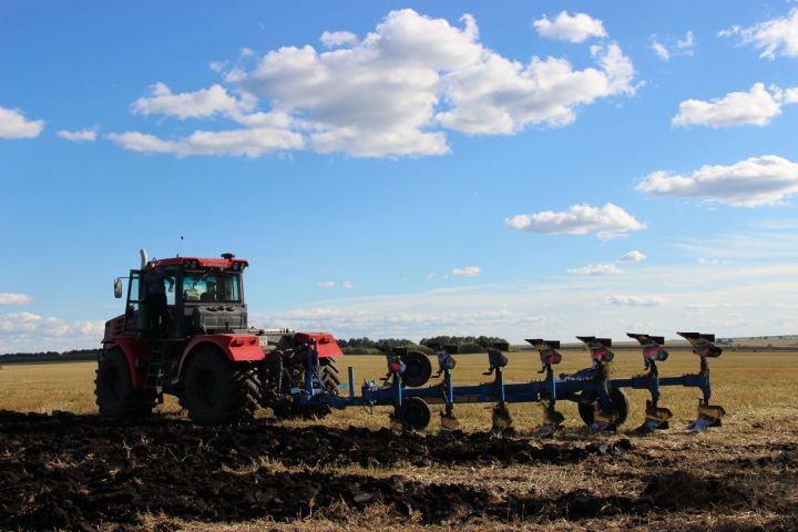 Глава Минсельхоза Татарстана об осенней обработке почвы: Зяблевая обработка – это закладка основы будущего урожая