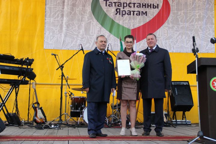 Благодарственным письмом председателя Ассоциации «Совет муниципальных образований Республики Татарстан»  награждена тетюшанка