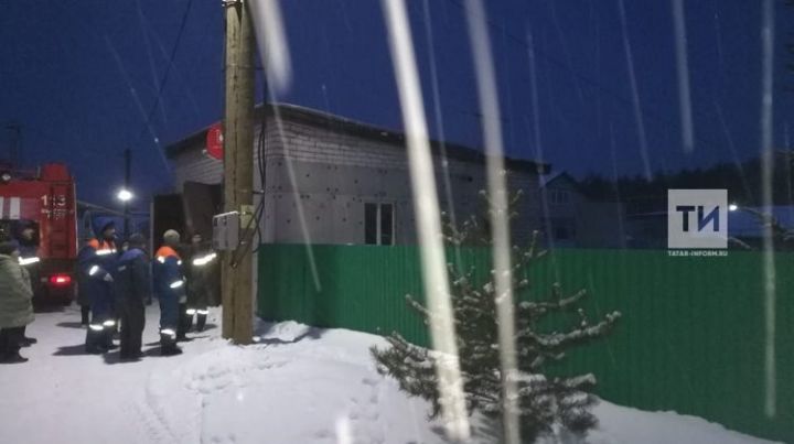В Татарстане в загоревшемся гараже обнаружили тела двух человек