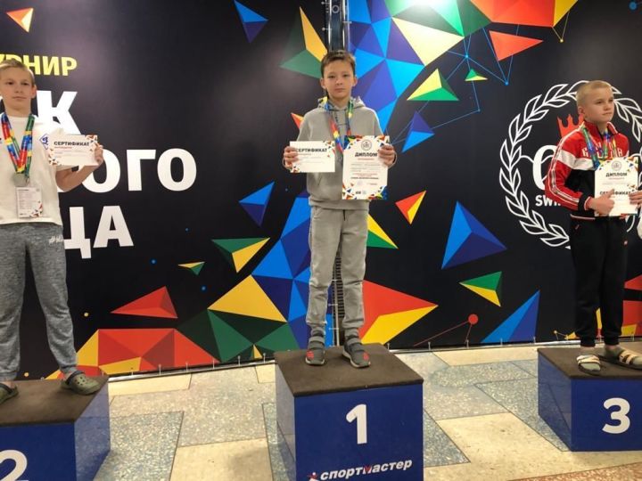 Юный пловец из Тетюш завоевал пять медалей