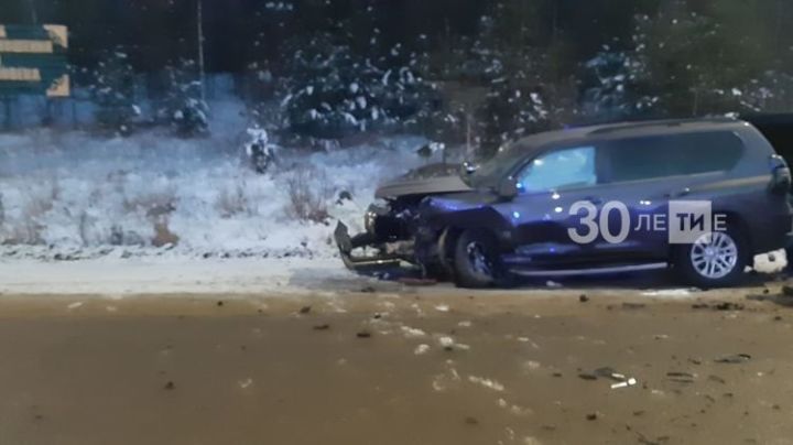 В Татарстане погиб водитель иномарки при столкновении с внедорожником