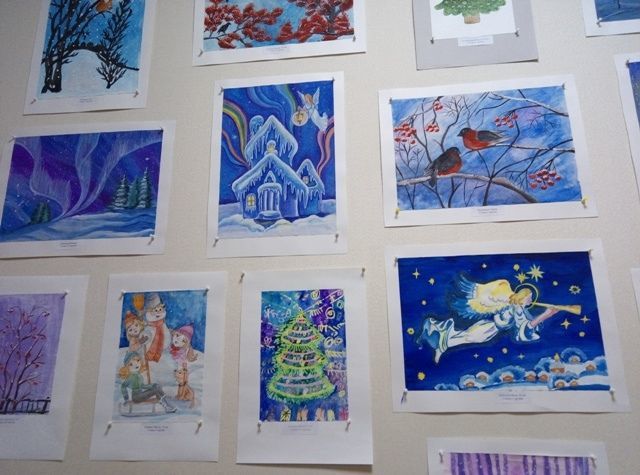 В Детской школе искусств организована выставка творческих работ на новогоднюю тематику