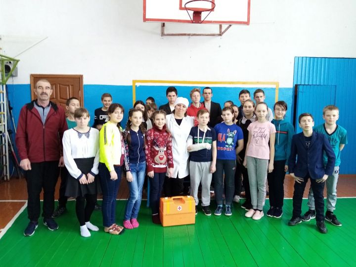 В Кильдюшевской школе провели Всероссийский урок по оказанию первой помощи