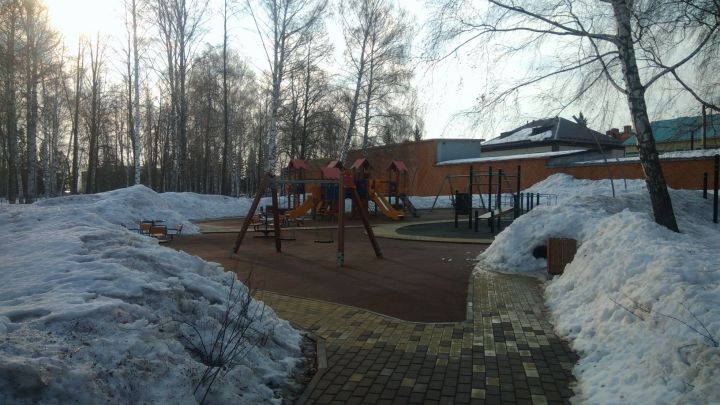 В день Василия Капельника, 12 марта, начинал таять снег на крышах
