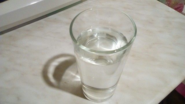 Пейте воду в жару правильно